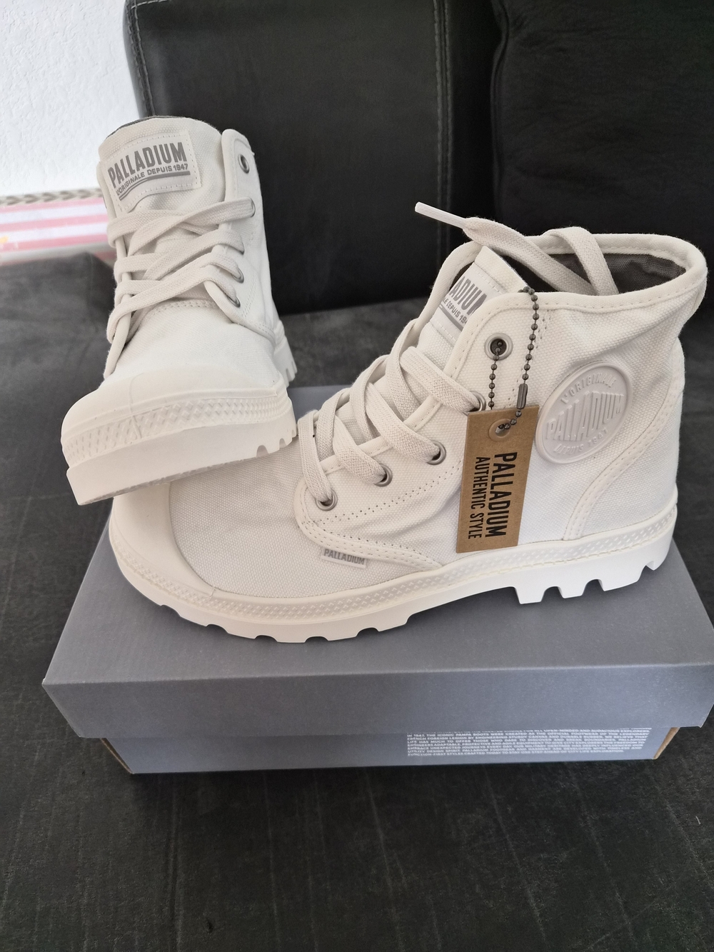 NIB PALLADIUM Pampa Hi Boots